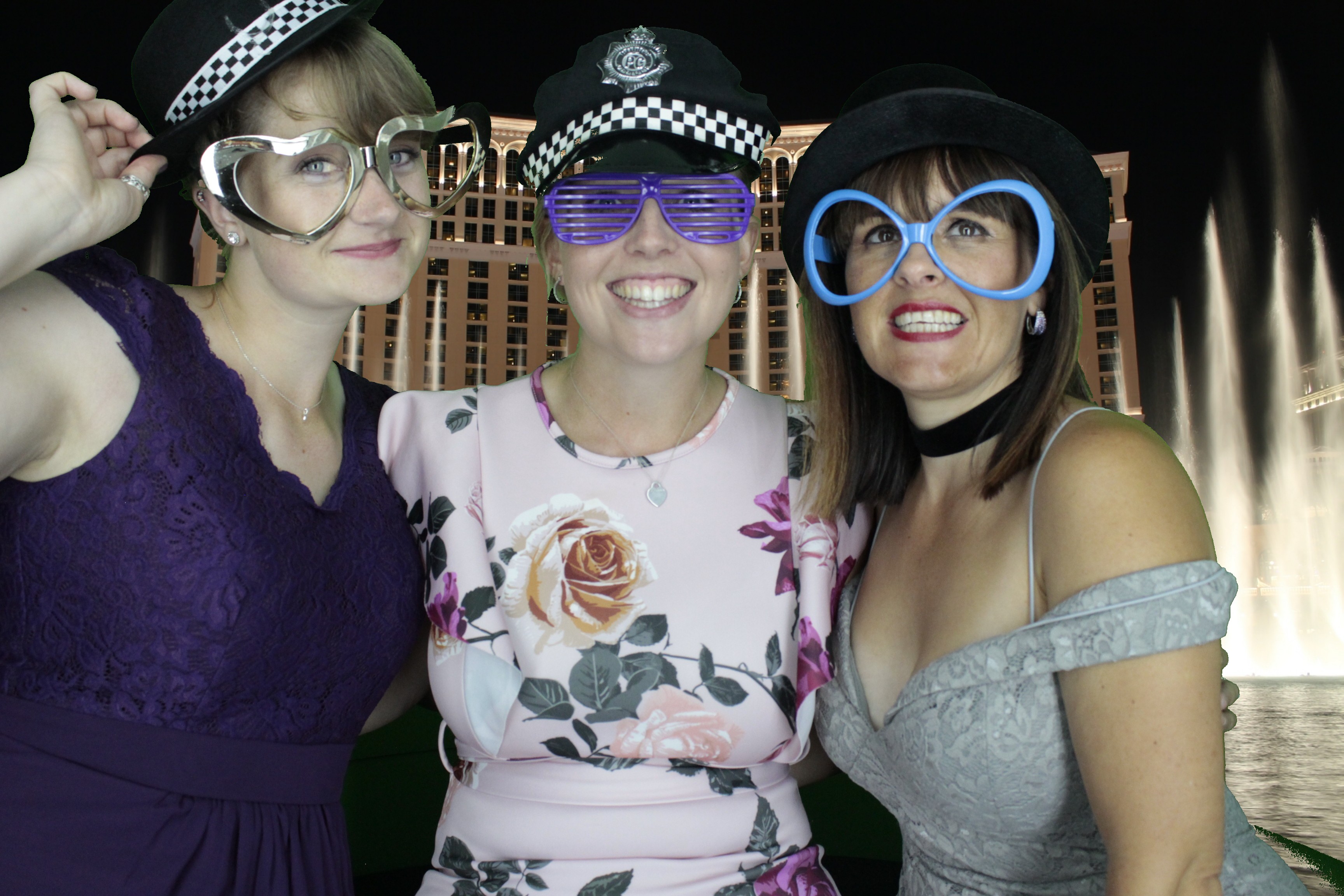 Mr & Mrs Brooks | View more photos from the event at gallery.myphotoboothexperience.co.uk/u/MyPhotoBoothExperienceLtd/Mr-Mrs-Brooks